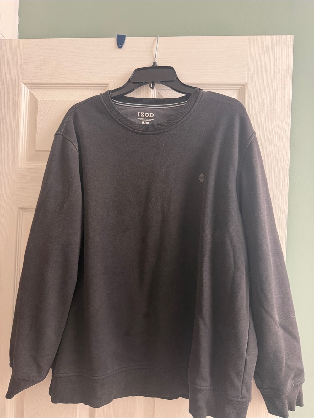 Izod Black Men's Crewneck Sweatshirt